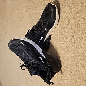 Mens Nike 270